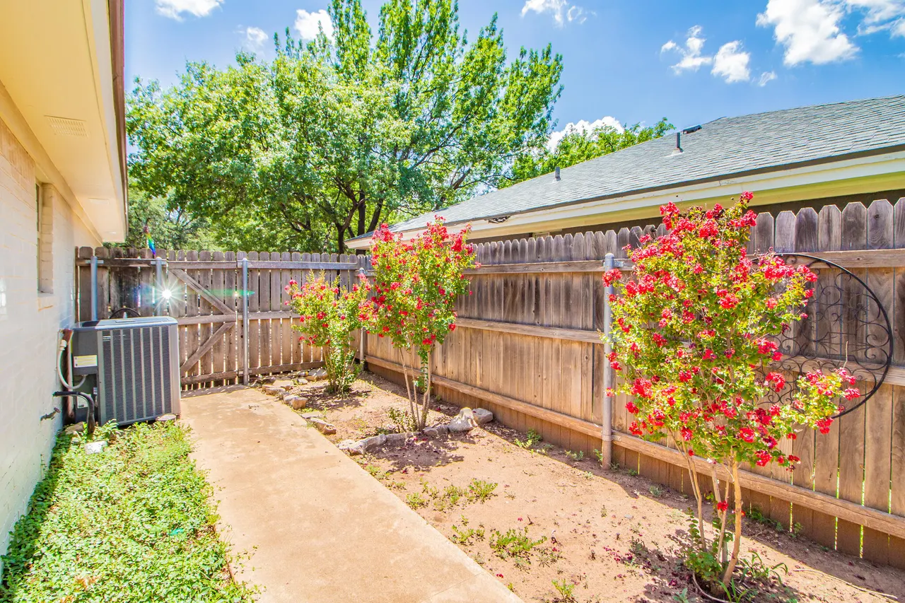 Photo 36 — 4102 70th Street, Lubbock, TX 79413