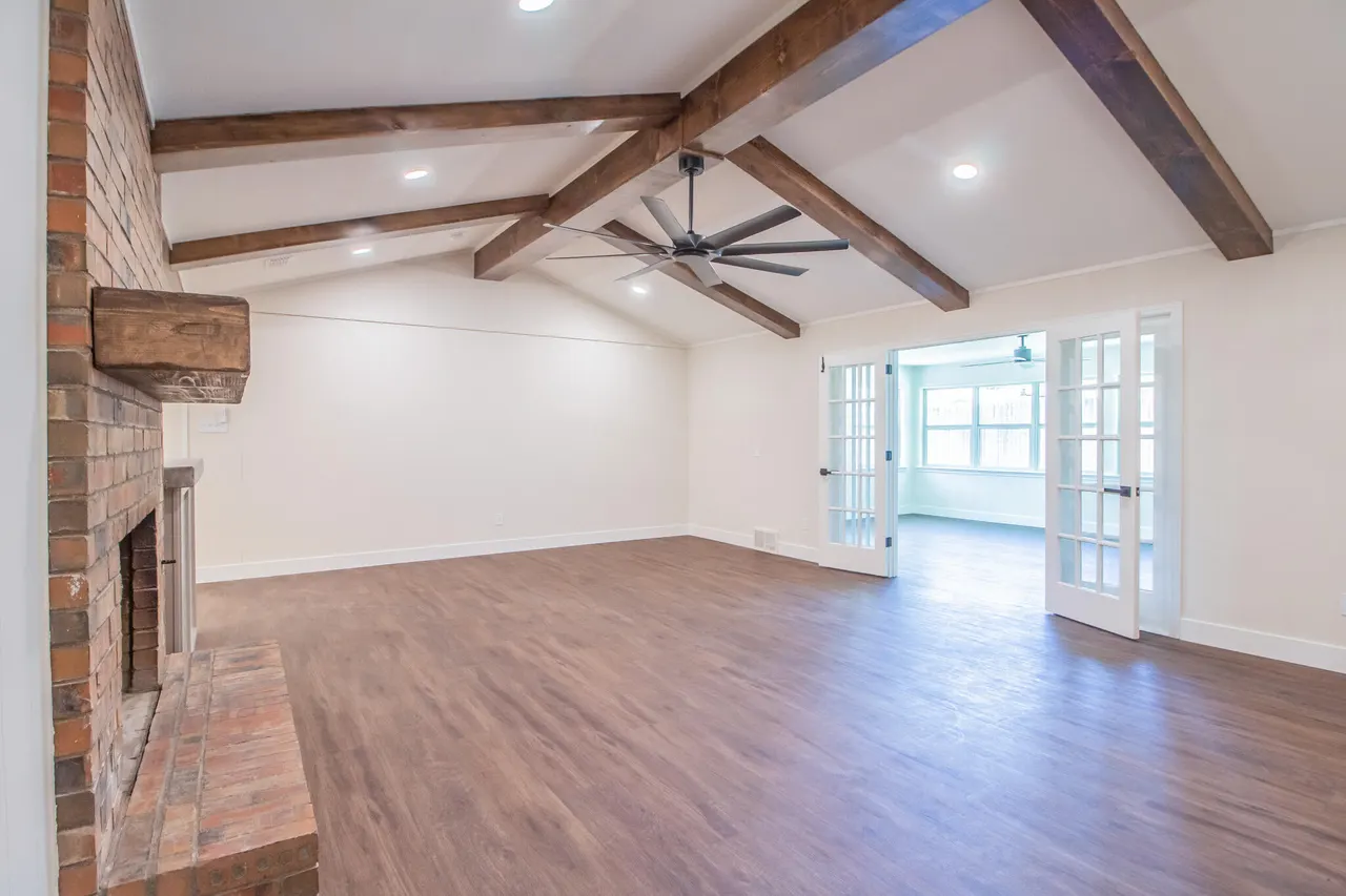 Photo 12 — 4102 70th Street, Lubbock, TX 79413