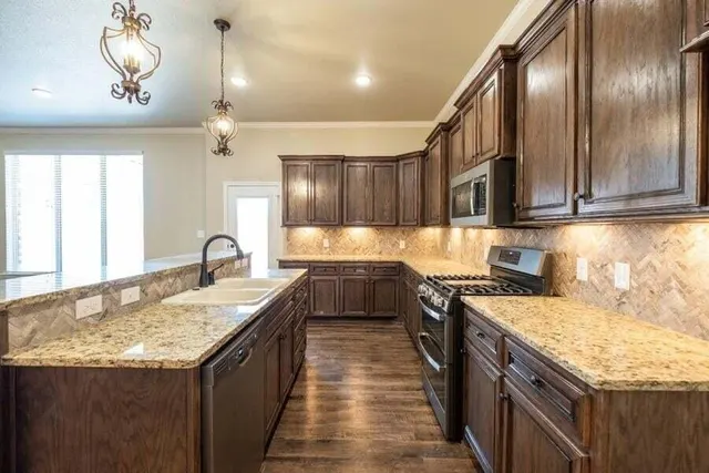Photo 7 — 7804 58th Street, Lubbock, TX 79407