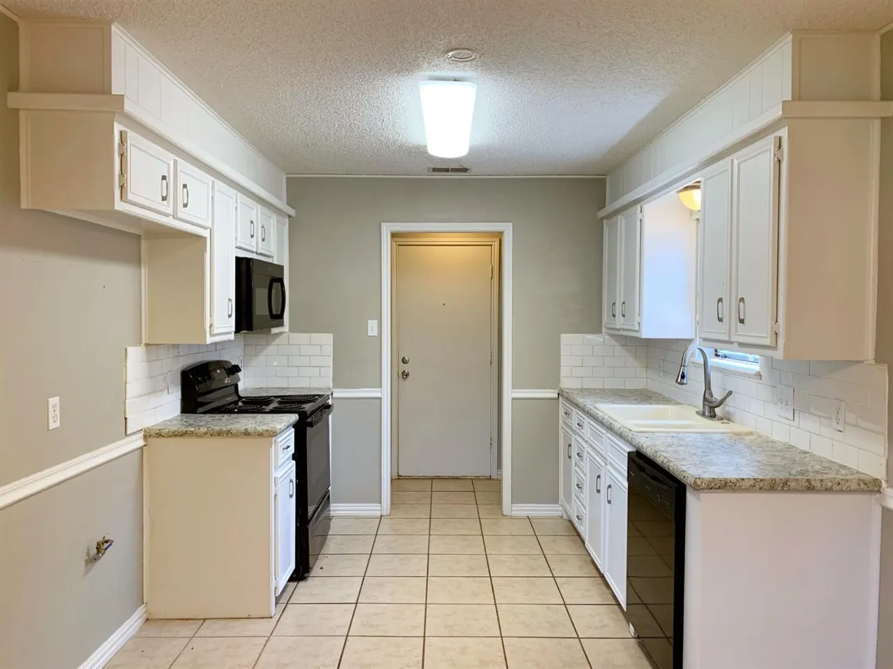 Photo 5 — 5722 93rd Street, Lubbock, TX 79424