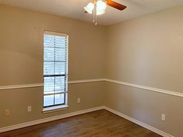 Photo 8 — 5722 93rd Street, Lubbock, TX 79424