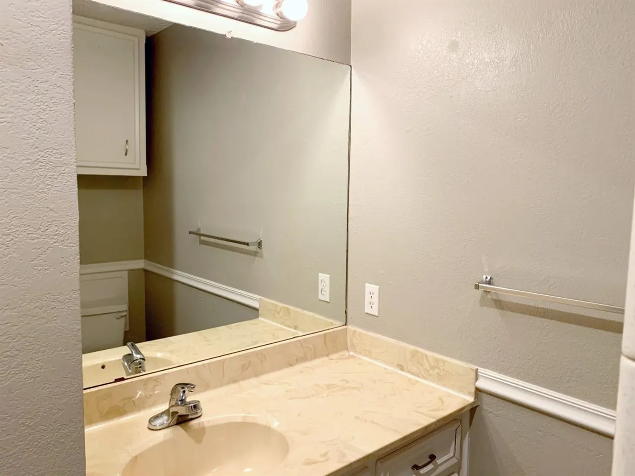 Photo 11 — 5722 93rd Street, Lubbock, TX 79424