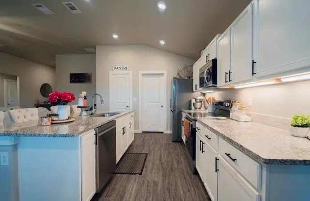 Photo 5 — 1907 133rd Street, Lubbock, TX 79423