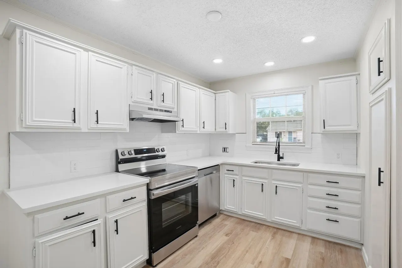 Photo 10 — 2605 39th Street, Lubbock, TX 79413