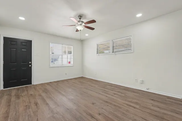 Photo 2 — 3616 32nd Street, Lubbock, TX 79410