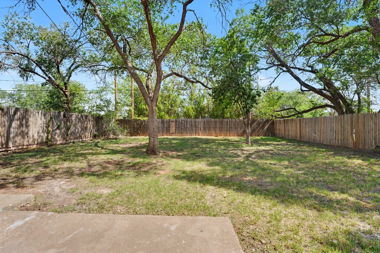 Photo 16 — 3616 32nd Street, Lubbock, TX 79410