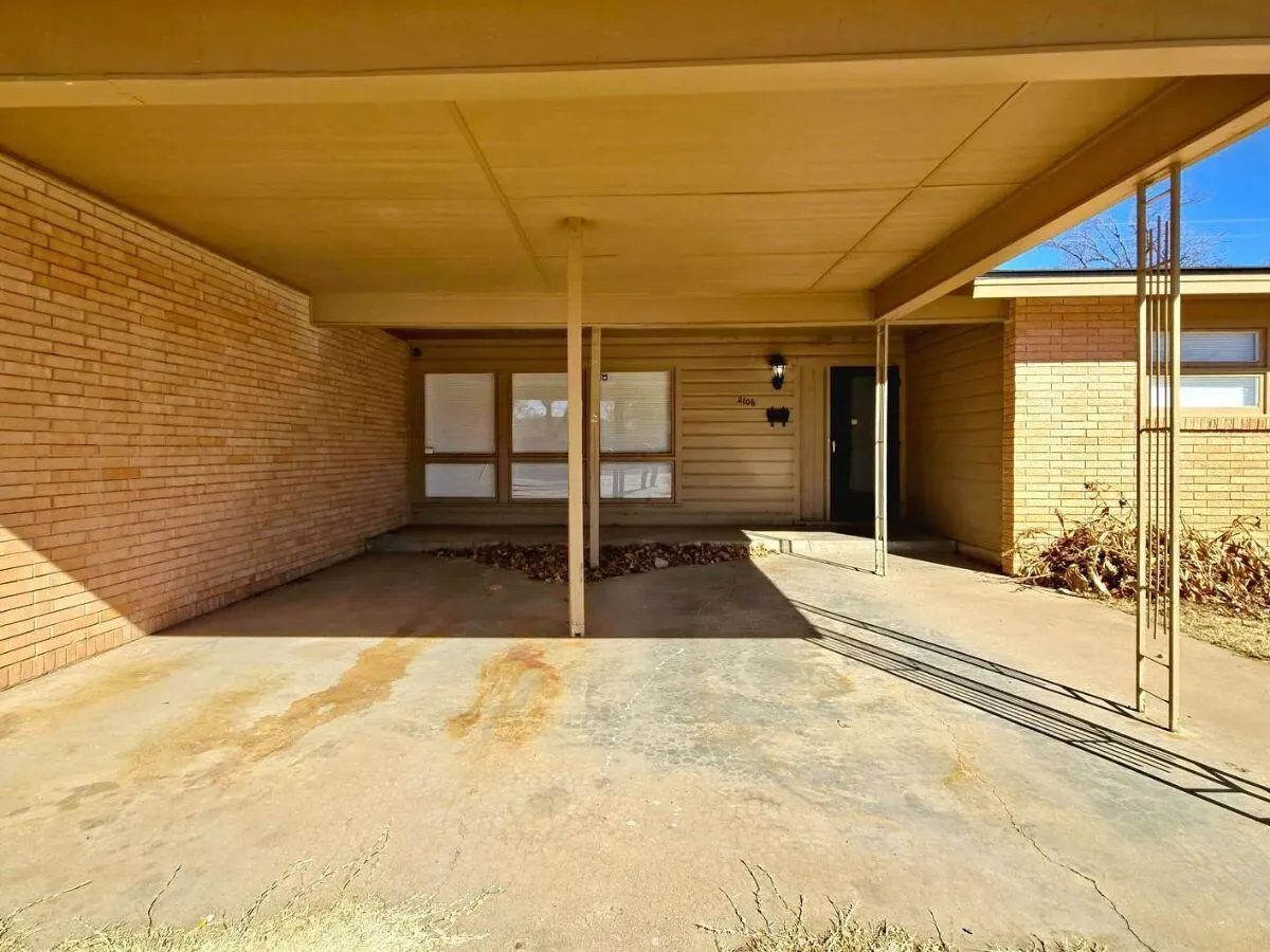 Photo 2 — 2106 57th Street, Lubbock, TX 79412