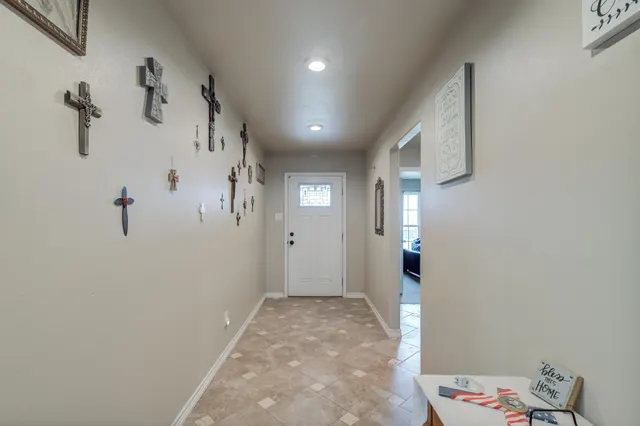 Photo 4 — 8822 11th Street, Lubbock, TX 79416