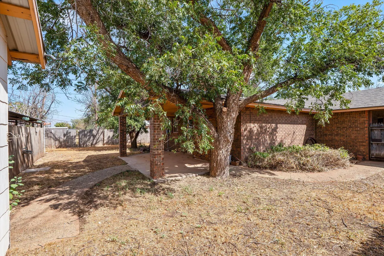 Photo 20 — 110 N 17th Street, Lamesa, TX 79331