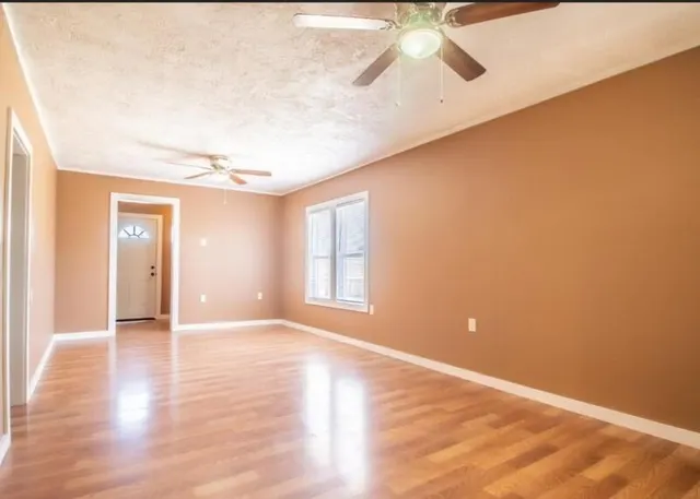 Photo 4 — 309 W Tennessee Street, Floydada, TX 79235