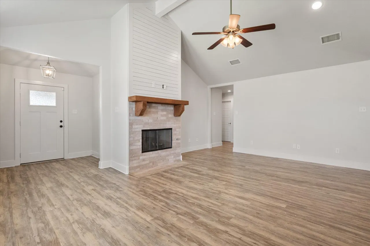 Photo 6 — 10407 Juneau Avenue, Lubbock, TX 79424