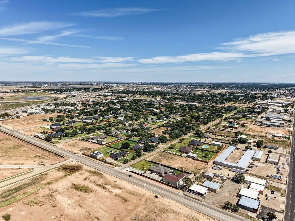 Photo 4 — 7415 80th Street, Lubbock, TX 79424