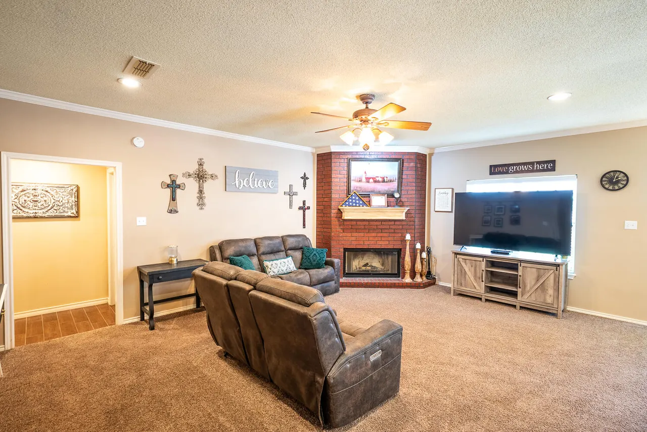 Photo 3 — 5416 100th Street, Lubbock, TX 79424