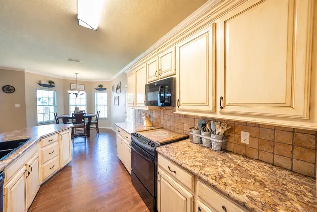 Photo 6 — 5416 100th Street, Lubbock, TX 79424