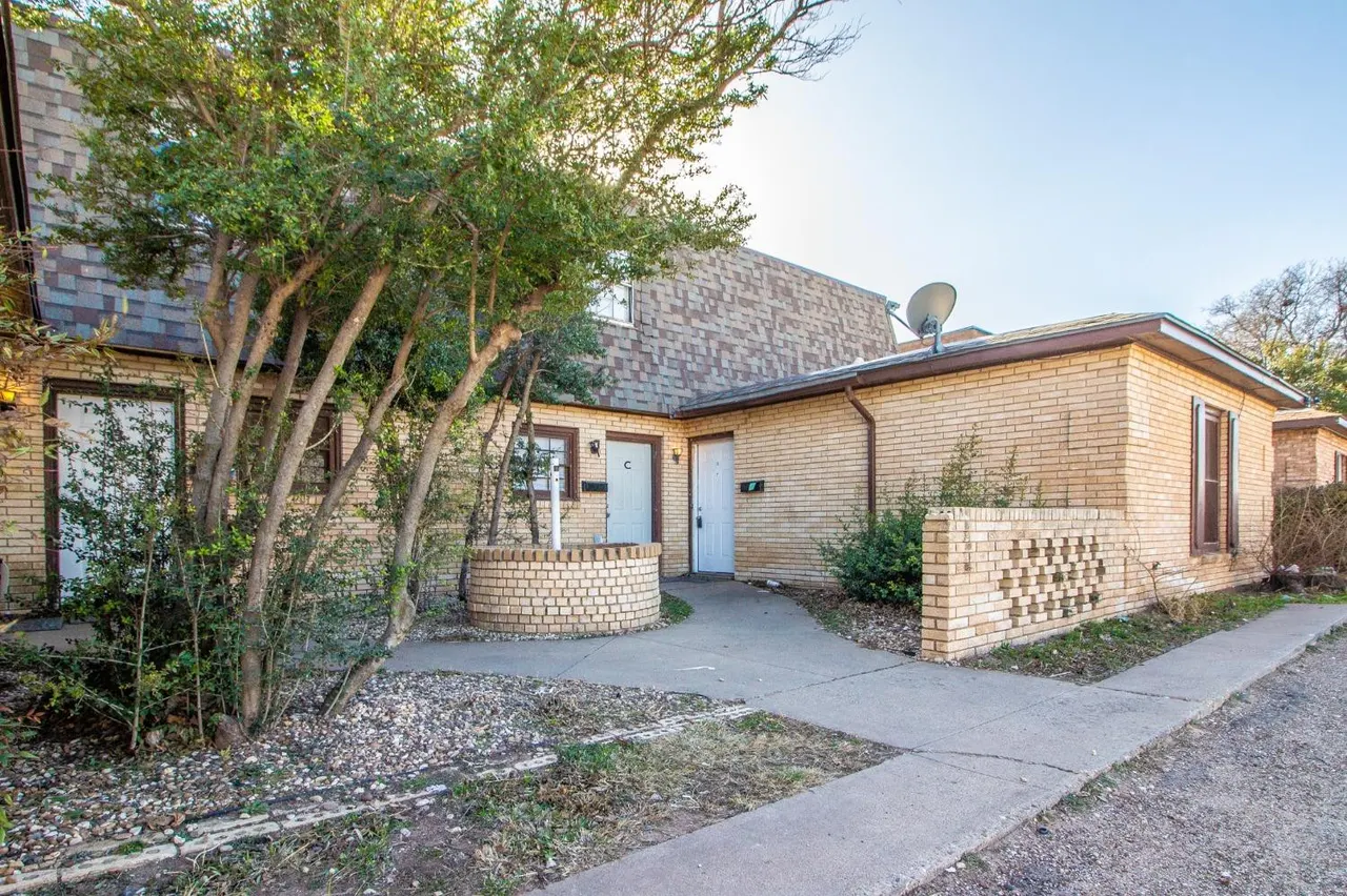 Front exterior — 2105 49th Street D, Lubbock, TX 79412