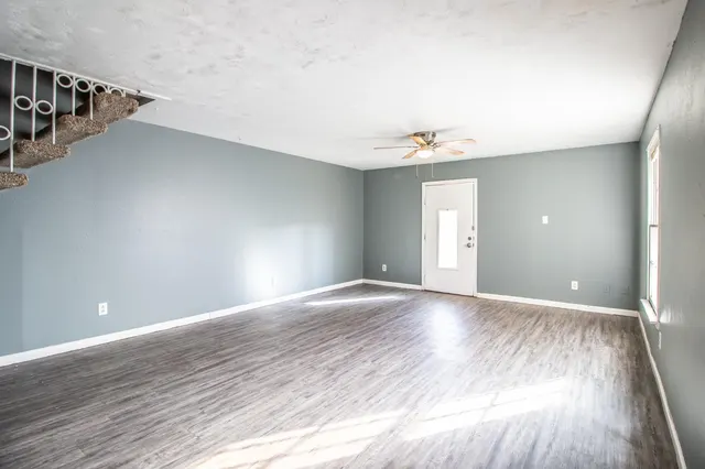 Photo 2 — 2105 49th Street D, Lubbock, TX 79412