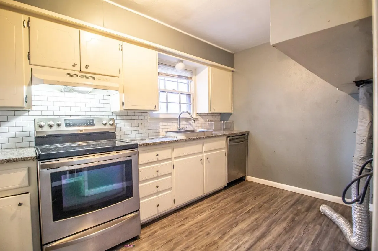 Photo 5 — 2105 49th Street D, Lubbock, TX 79412
