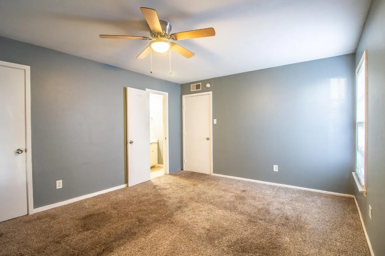 Photo 8 — 2105 49th Street D, Lubbock, TX 79412