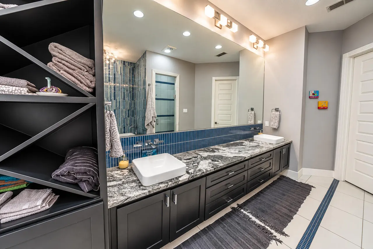 Photo 13 — 10305 La Salle Avenue, Lubbock, TX 79424