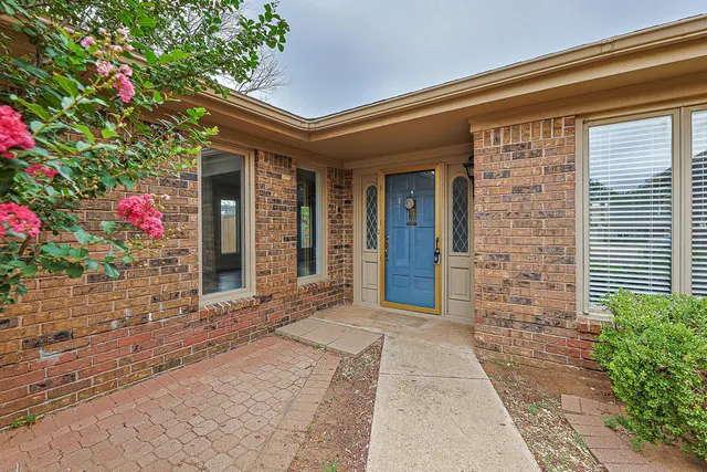 Photo 5 — 5709 80th Street, Lubbock, TX 79424
