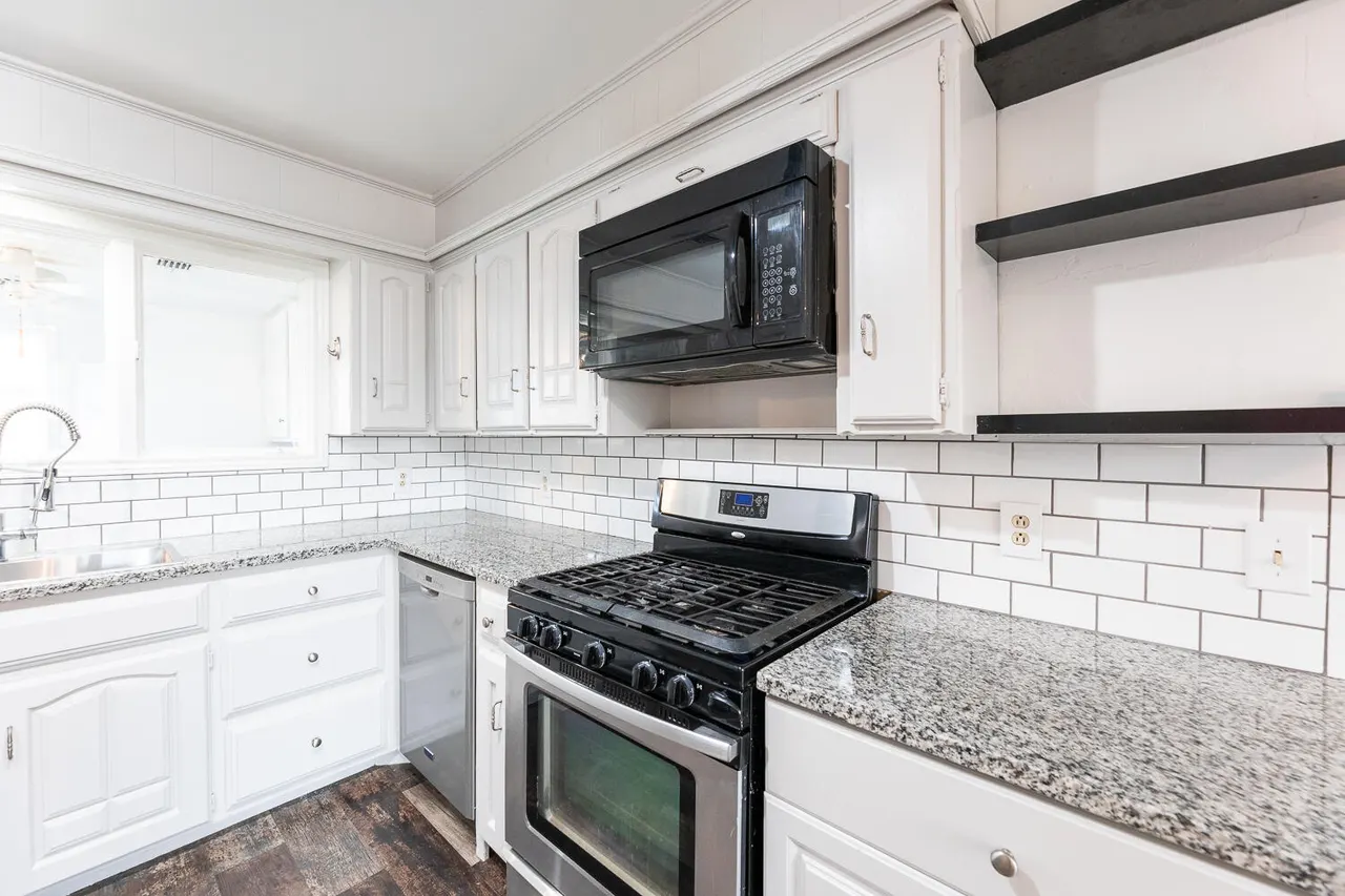 Photo 10 — 5709 80th Street, Lubbock, TX 79424