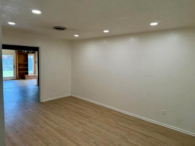 Photo 2 — 5425 46th Street, Lubbock, TX 79414