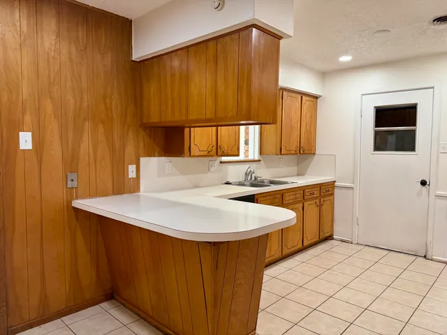 Photo 4 — 5425 46th Street, Lubbock, TX 79414