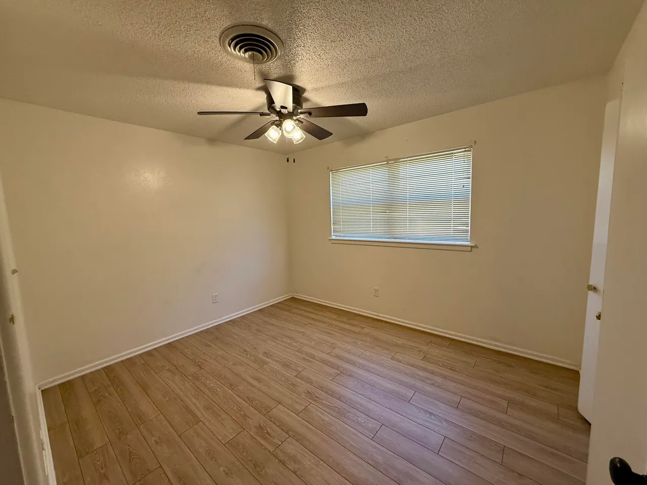 Photo 11 — 5425 46th Street, Lubbock, TX 79414
