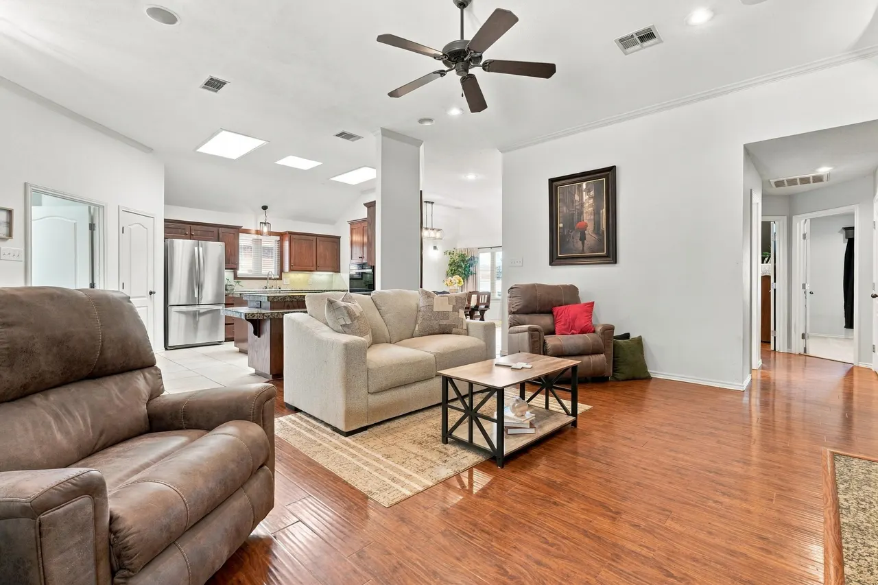 Photo 8 — 6011 100th Street, Lubbock, TX 79424