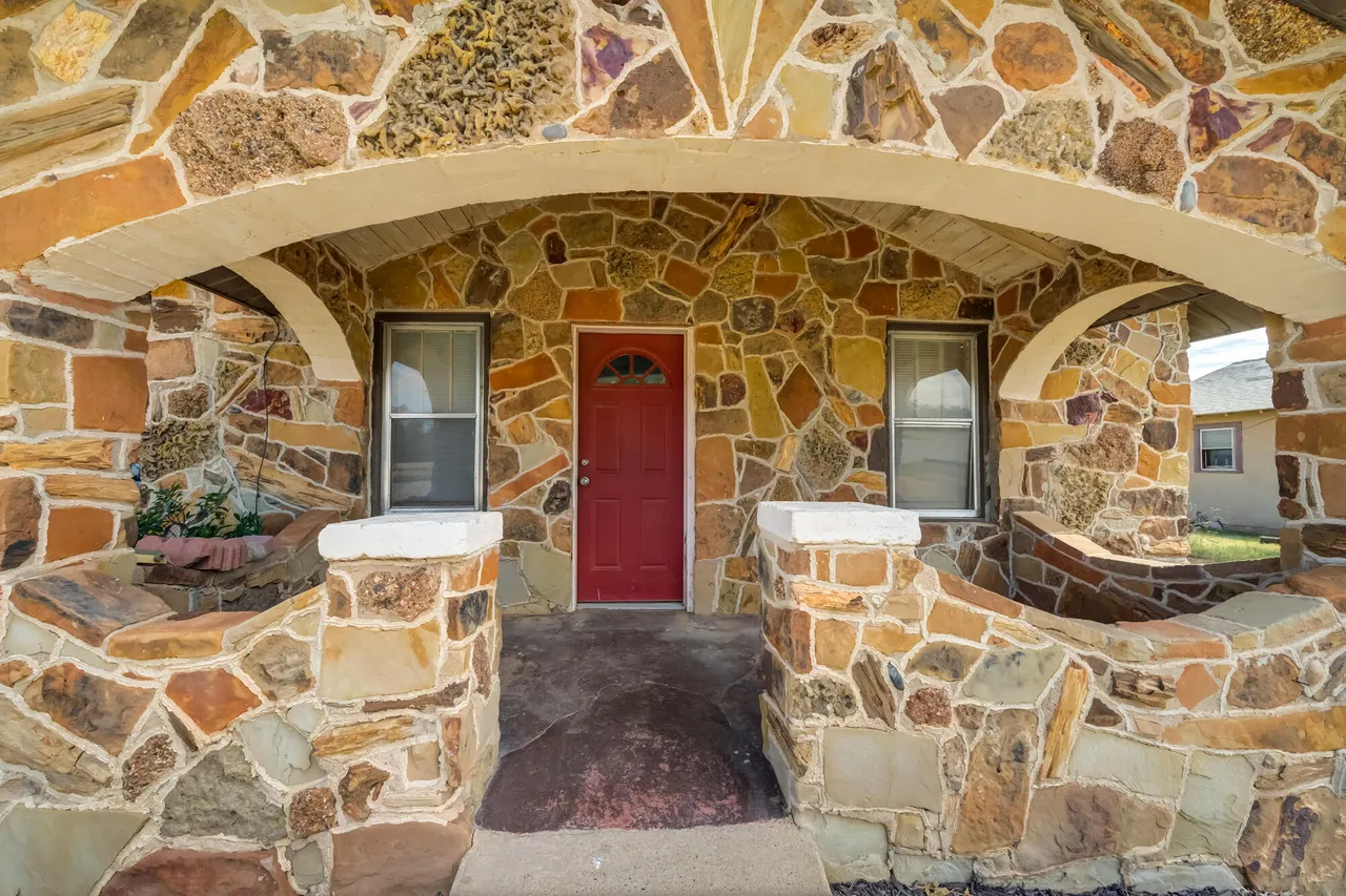 Photo 3 — 2222 N Main Street, Tahoka, TX 79373