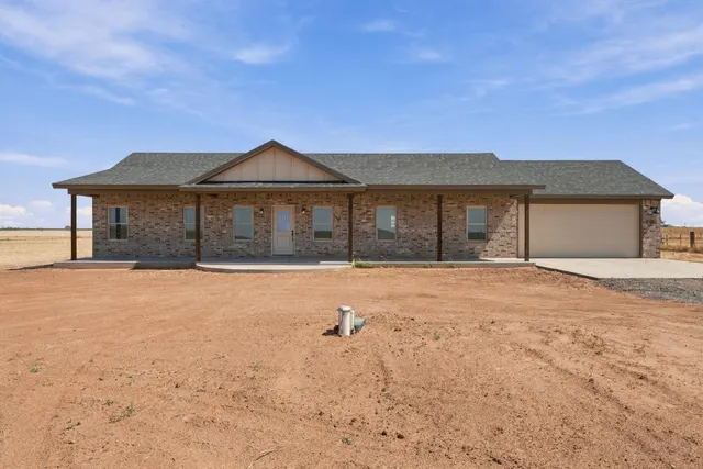 Front exterior — 16804 N County Road 1200, Shallowater, TX 79363