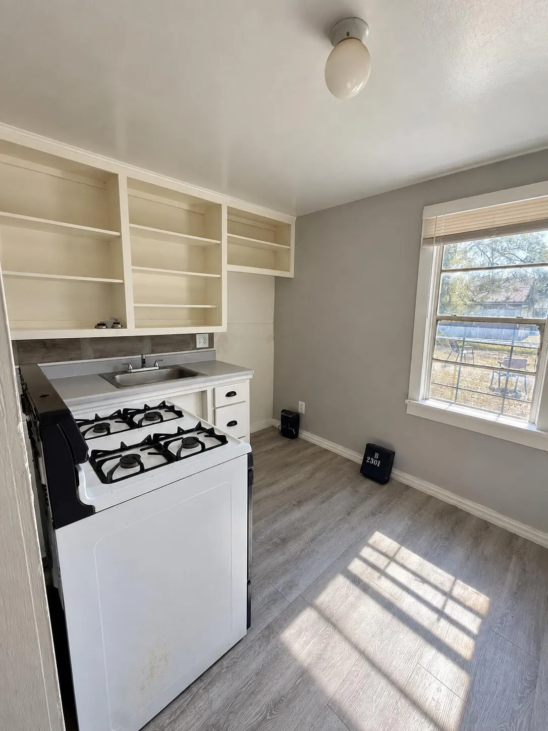 Photo 4 — 2201 23rd Street, Lubbock, TX 79411