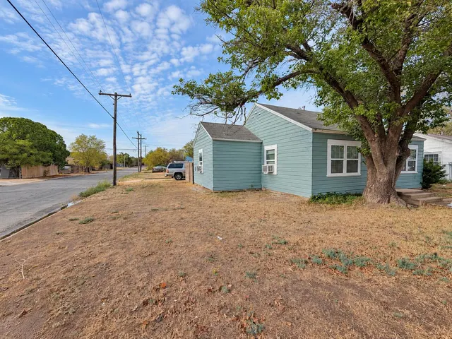 Photo 2 — 2201 23rd Street, Lubbock, TX 79411