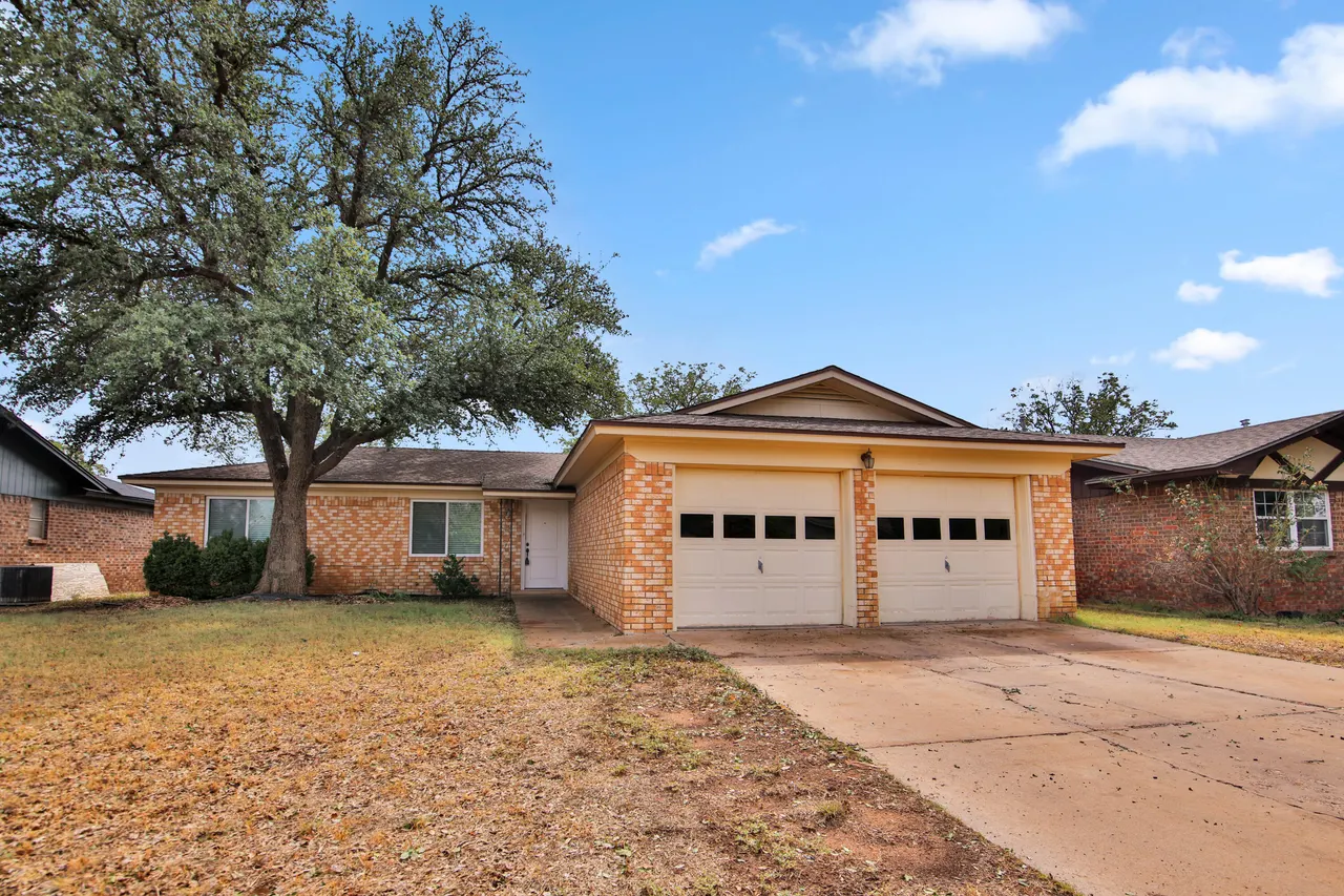 Front exterior — 5511 1st Place, Lubbock, TX 79416