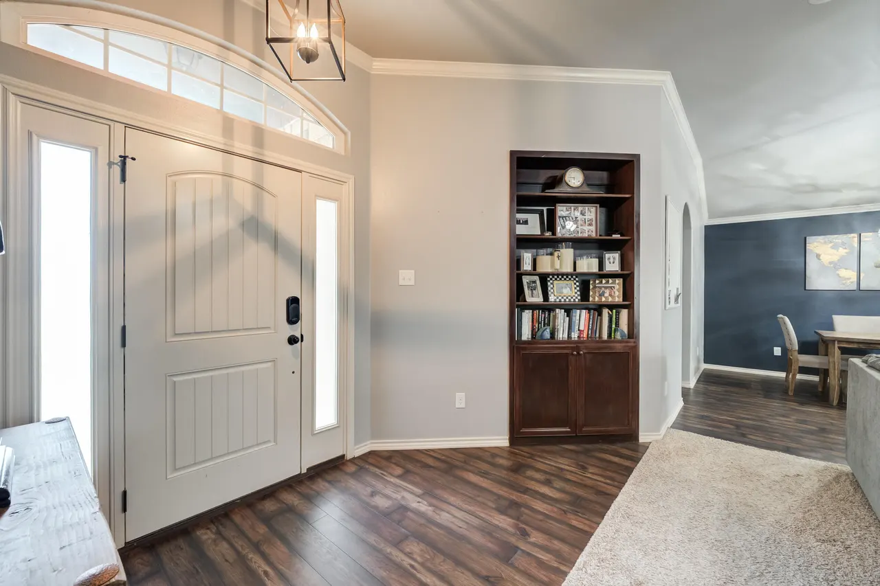Photo 9 — 616 N 6th Street, Wolfforth, TX 79382
