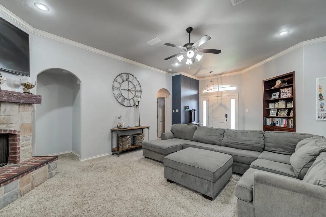 Photo 13 — 616 N 6th Street, Wolfforth, TX 79382