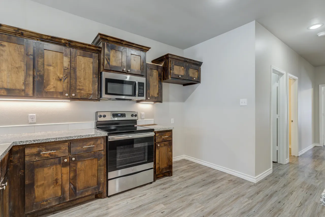 Photo 8 — 3404 25th Street, Lubbock, TX 79410