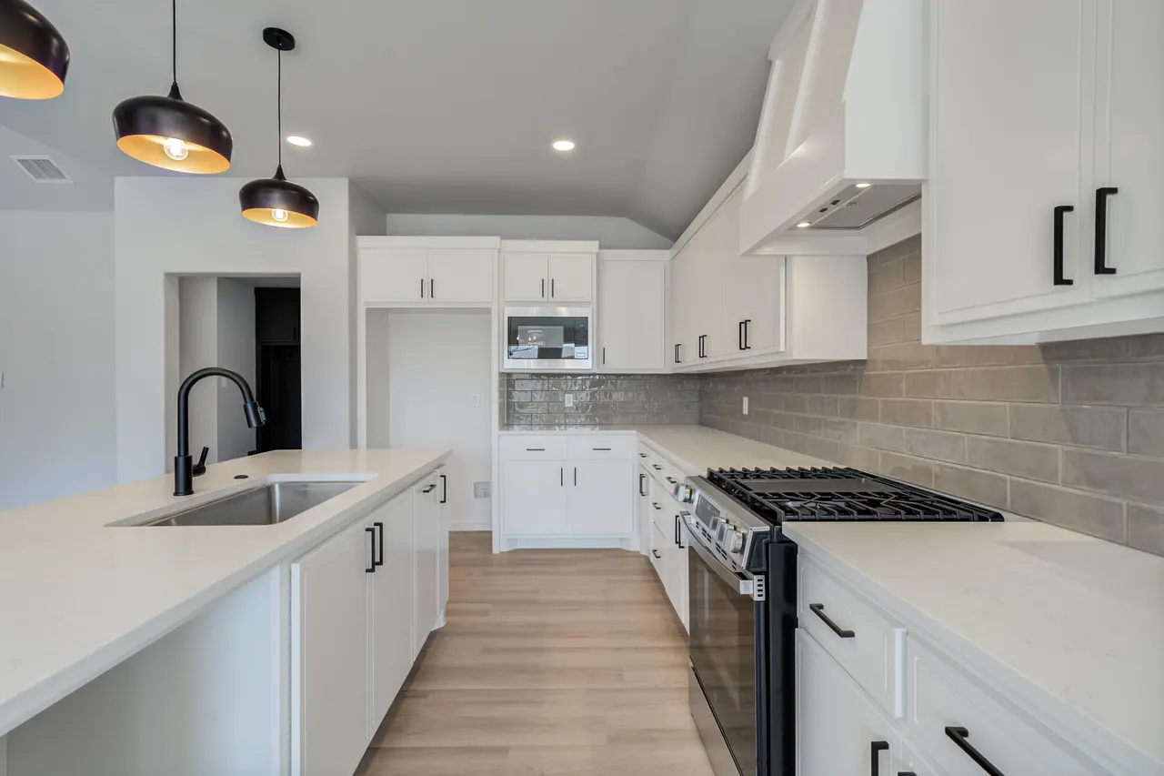 Photo 15 — 2911 135th Street, Lubbock, TX 79423