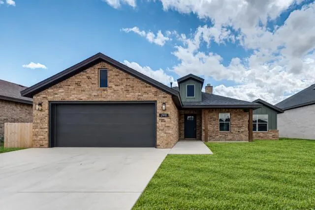 Front exterior — 2911 135th Street, Lubbock, TX 79423