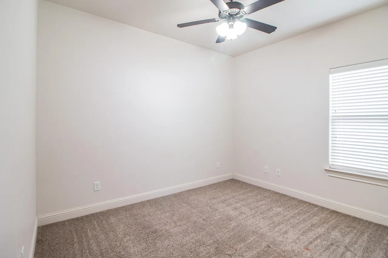 Photo 14 — 2509 111th Street, Lubbock, TX 79423
