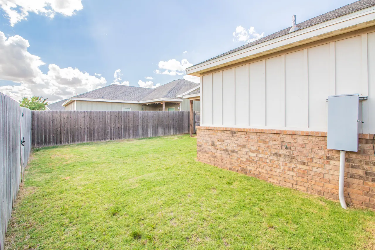 Photo 18 — 2511 111th Street, Lubbock, TX 79423