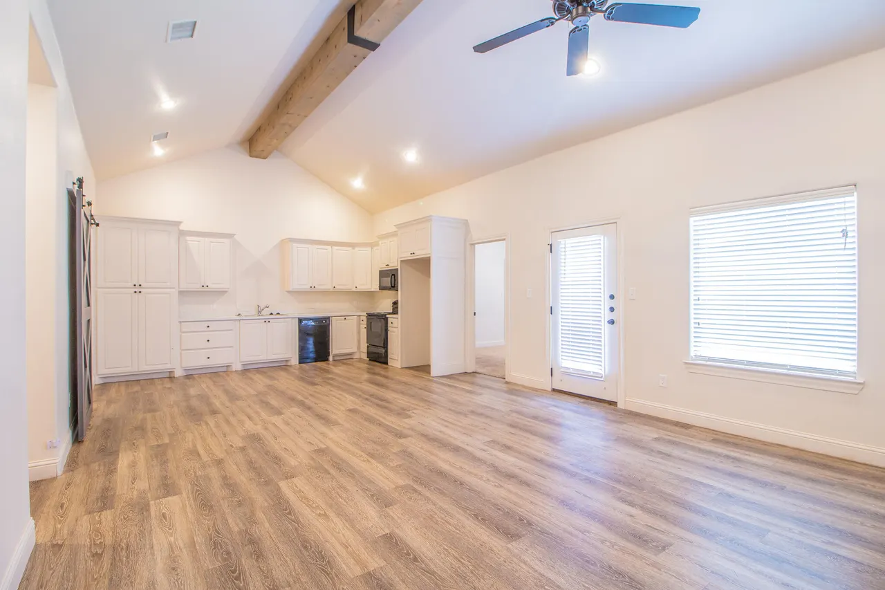 Photo 6 — 2511 111th Street, Lubbock, TX 79423