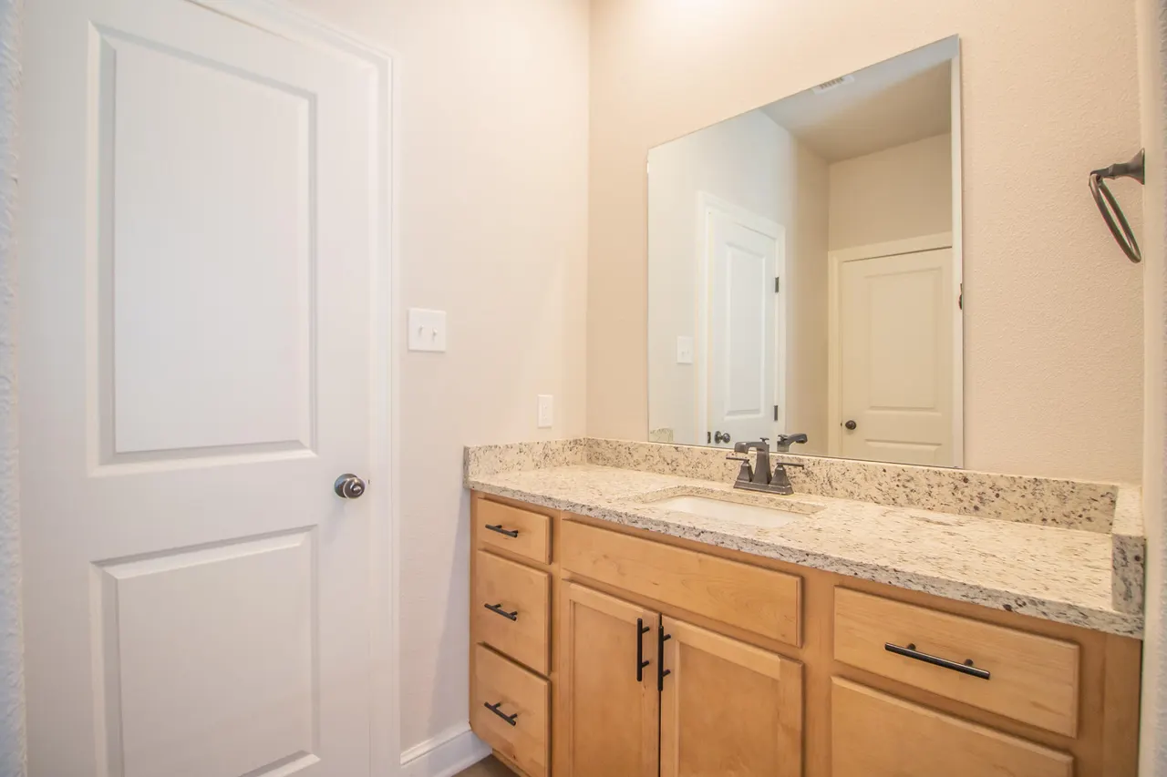 Photo 12 — 2534 137th Street, Lubbock, TX 79423
