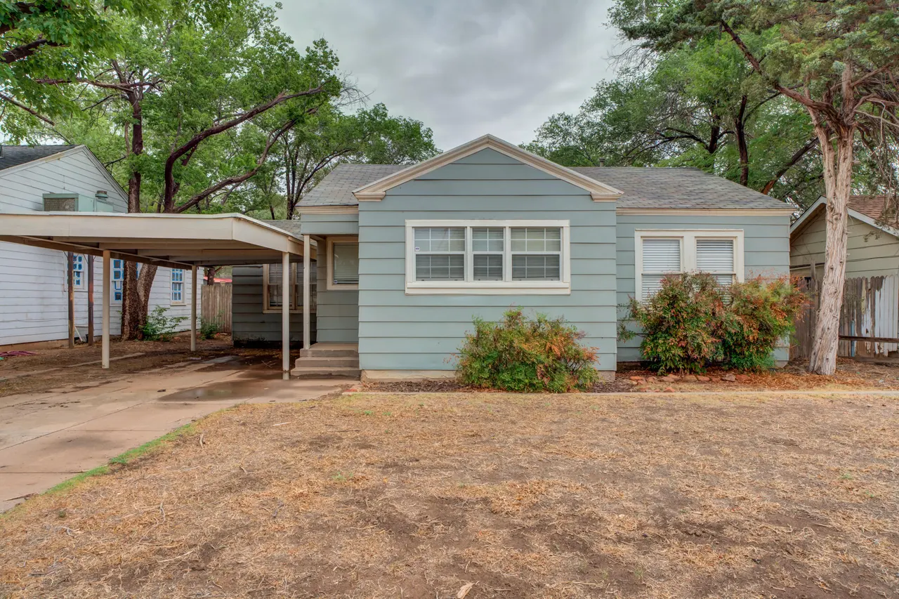 Front exterior — 2404 25th Street, Lubbock, TX 79411