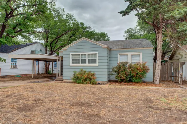 Photo 2 — 2404 25th Street, Lubbock, TX 79411