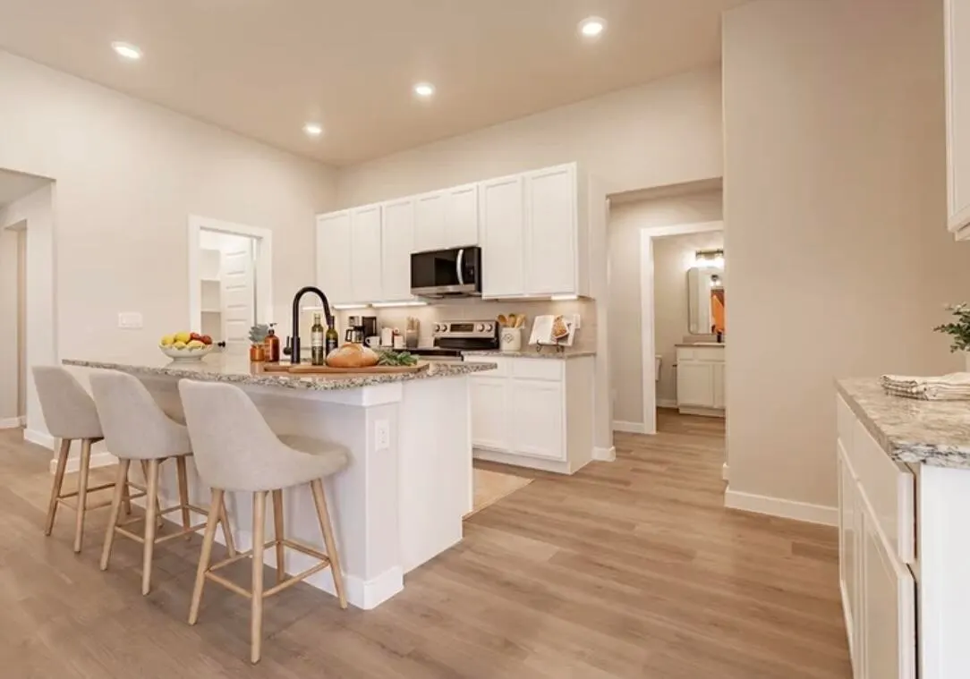 Photo 3 — 616 E 16th Street, Wolfforth, TX 79382