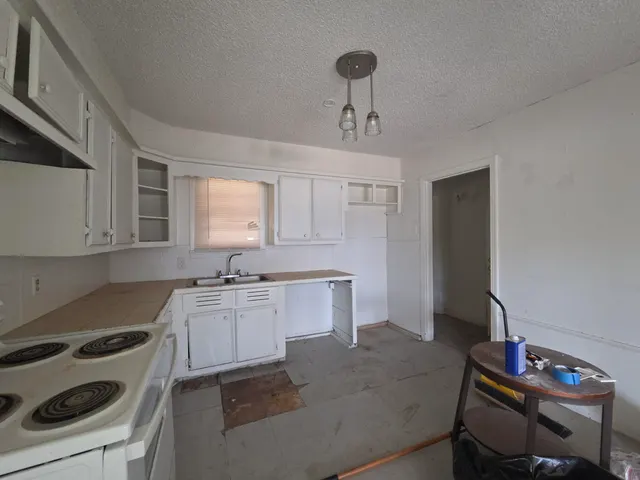 Photo 4 — 6112 Avenue Q, Lubbock, TX 79412