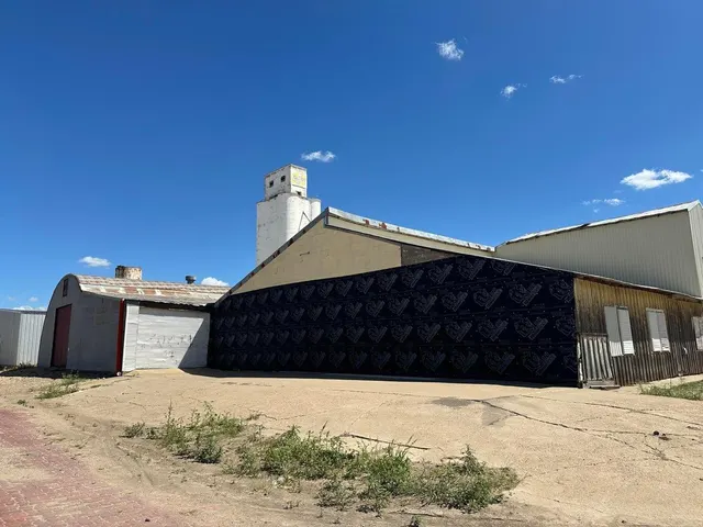 Photo 6 — 710 E 6th Street, Plainview, TX 79072