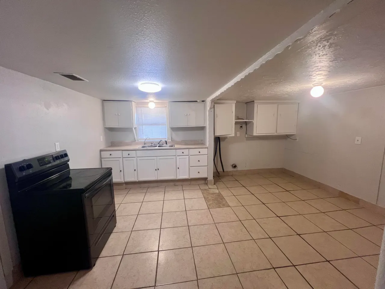 Photo 3 — 515 SW 6th Street, Seminole, TX 79360