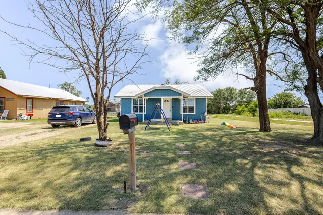 Front exterior — 1309 W 23rd Street, Plainview, TX 79072